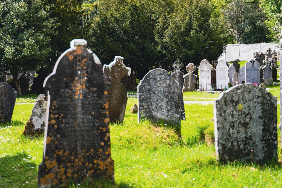 How Can a Grief and Loss Treatment Program Help One Recover From a Loved One Passing?