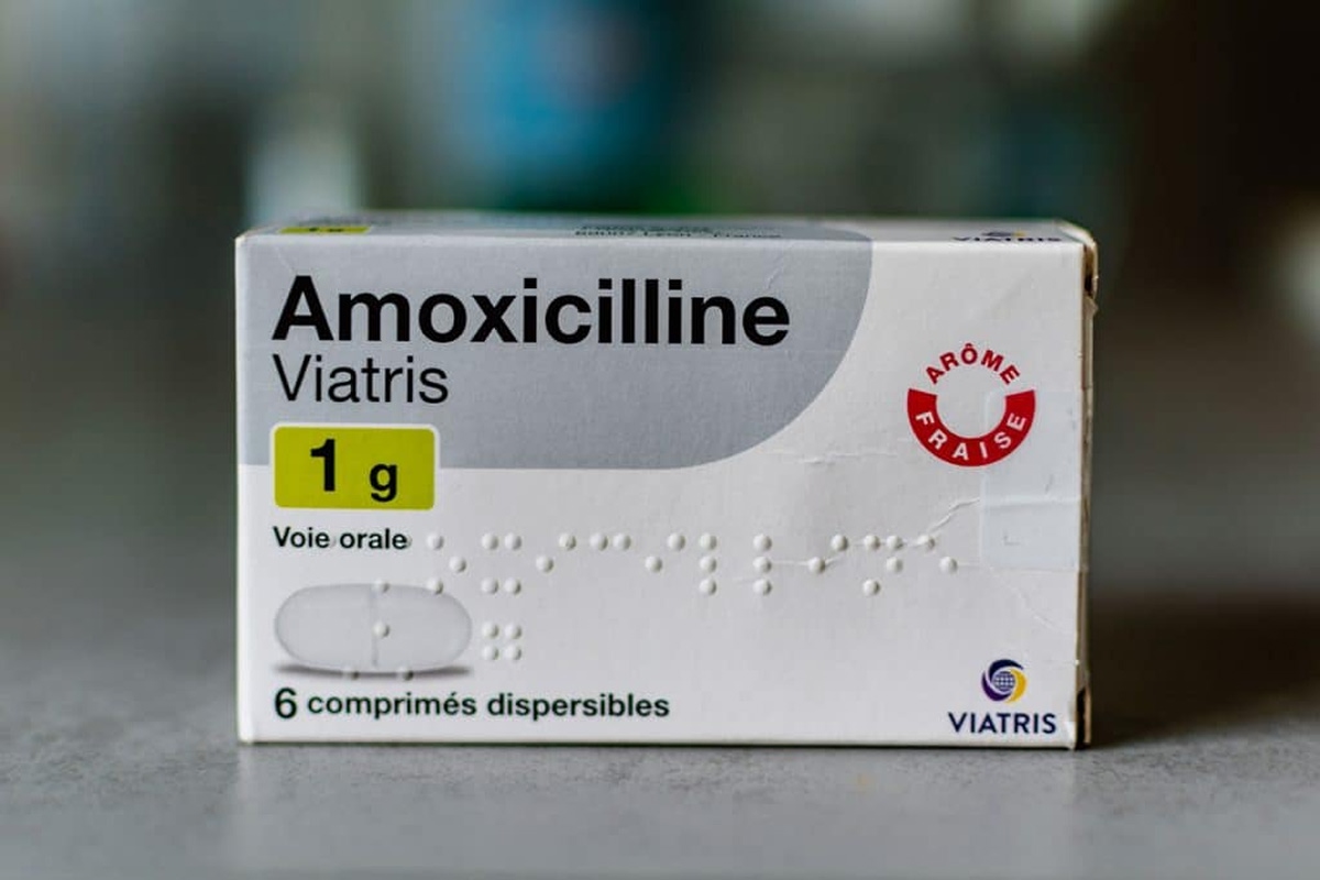 Box of Amoxicillin medication representing non-addictive antibiotics, used to explain the difference between medical use and addiction at 12 South Recovery in Orange County, CA.