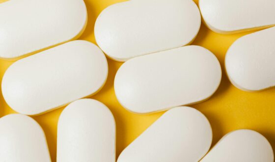 white pill M366 hydrocodone acetaminophen tablet